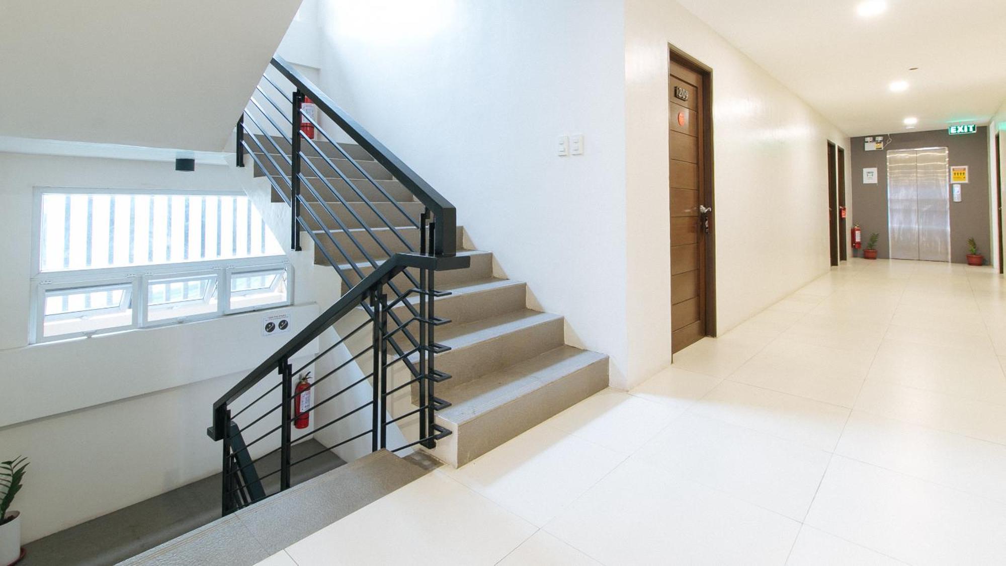Reddoorz Near Fernwoods Garden Quezon City Kültér fotó